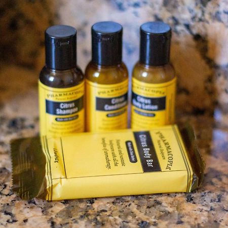 Best Western Plus A Wayfarer'S Inn & Suites Kingman Bagian luar foto