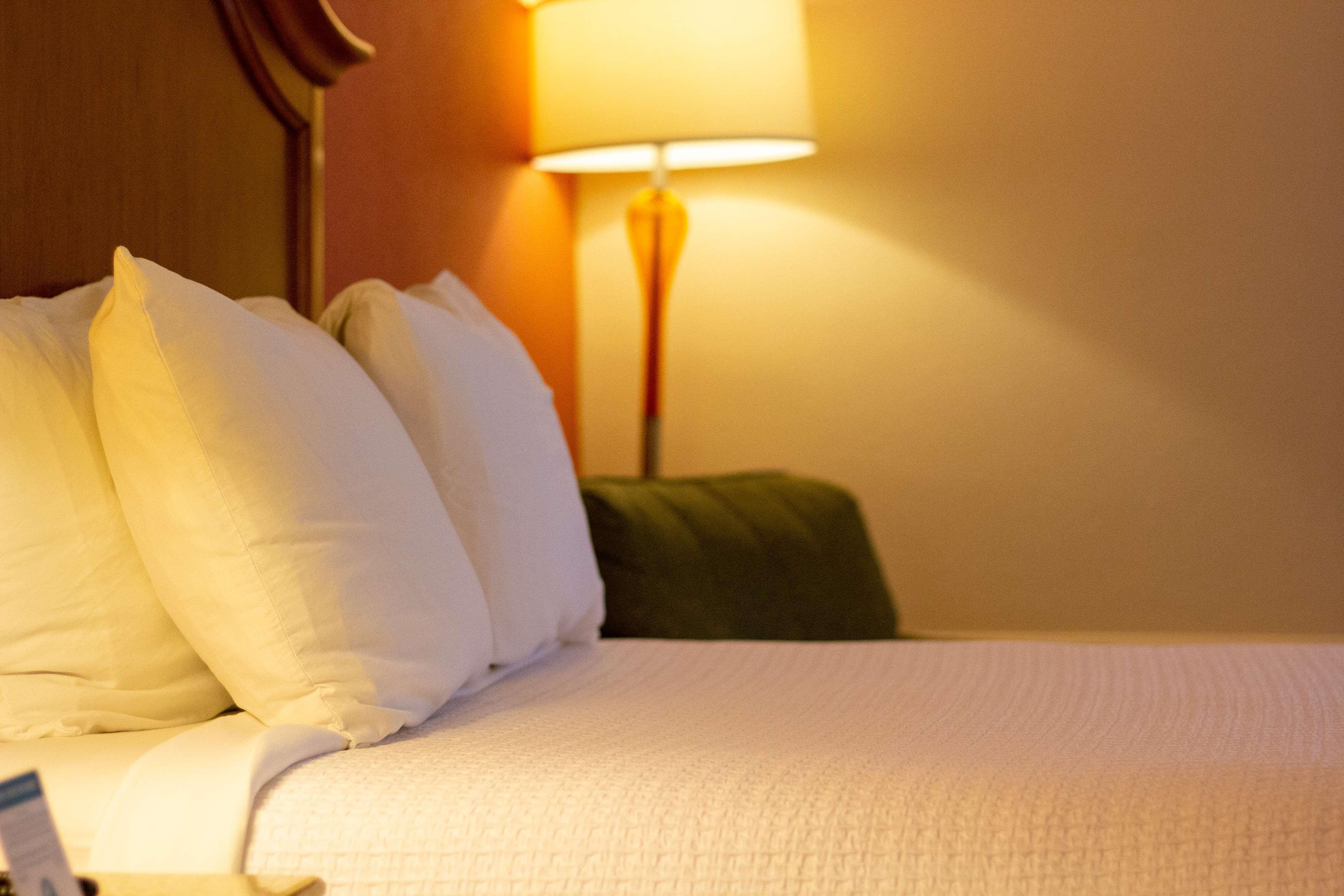 Best Western Plus A Wayfarer'S Inn & Suites Kingman Bagian luar foto