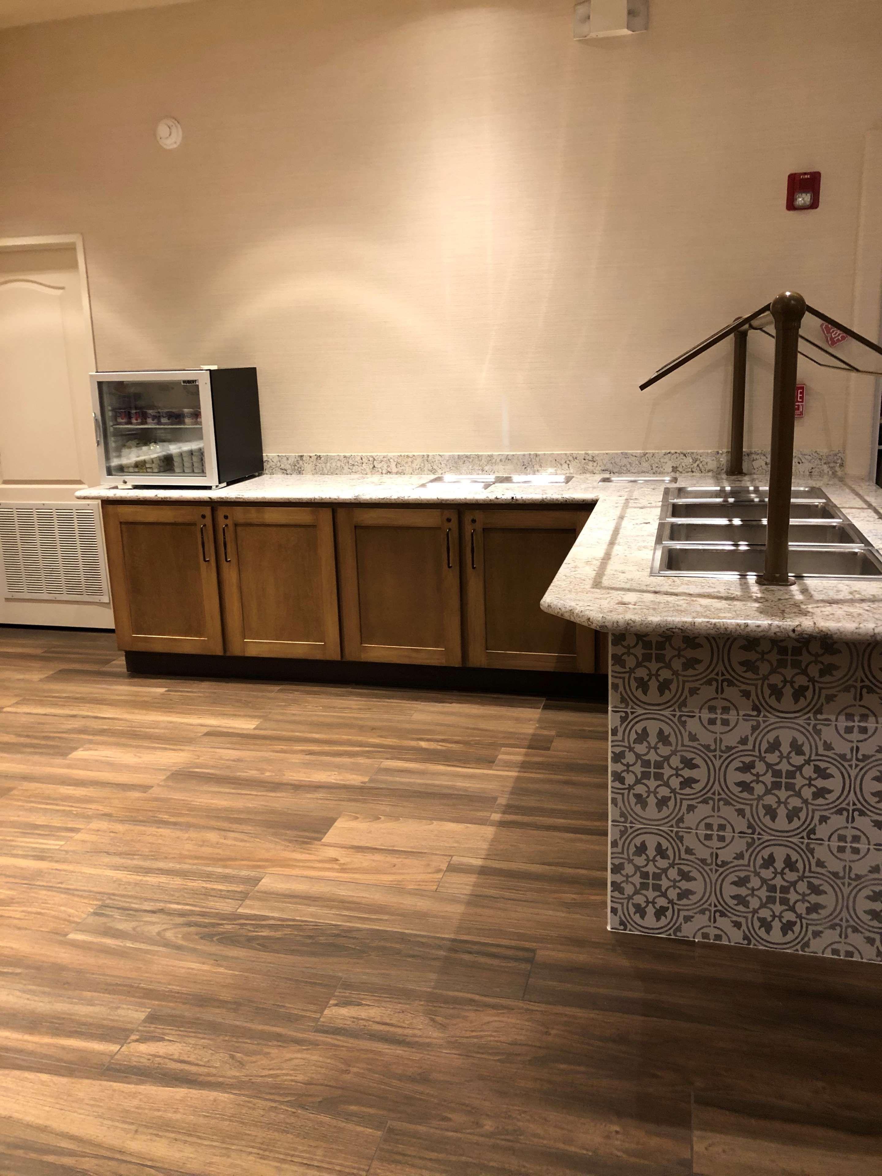 Best Western Plus A Wayfarer'S Inn & Suites Kingman Bagian luar foto