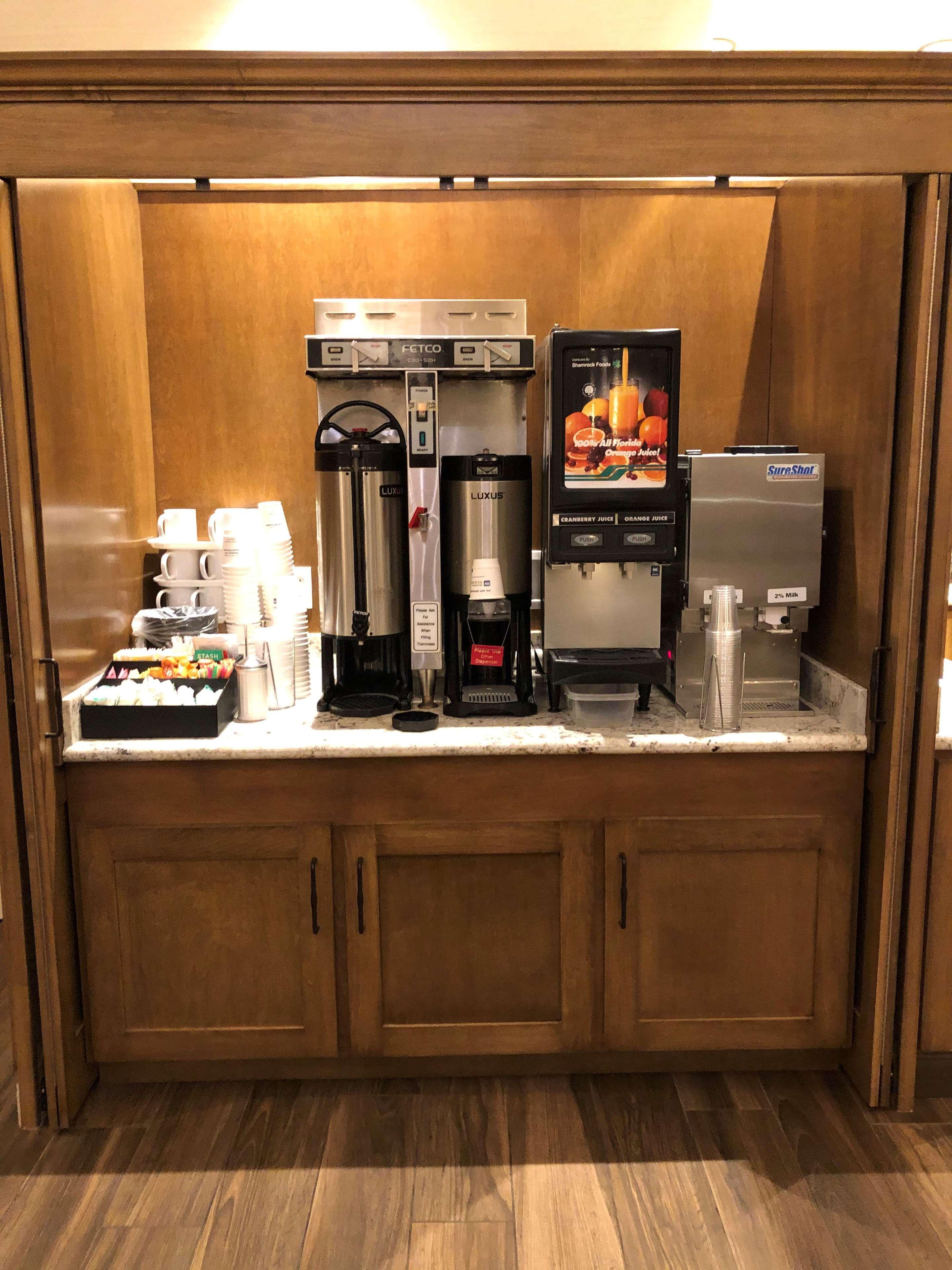 Best Western Plus A Wayfarer'S Inn & Suites Kingman Bagian luar foto