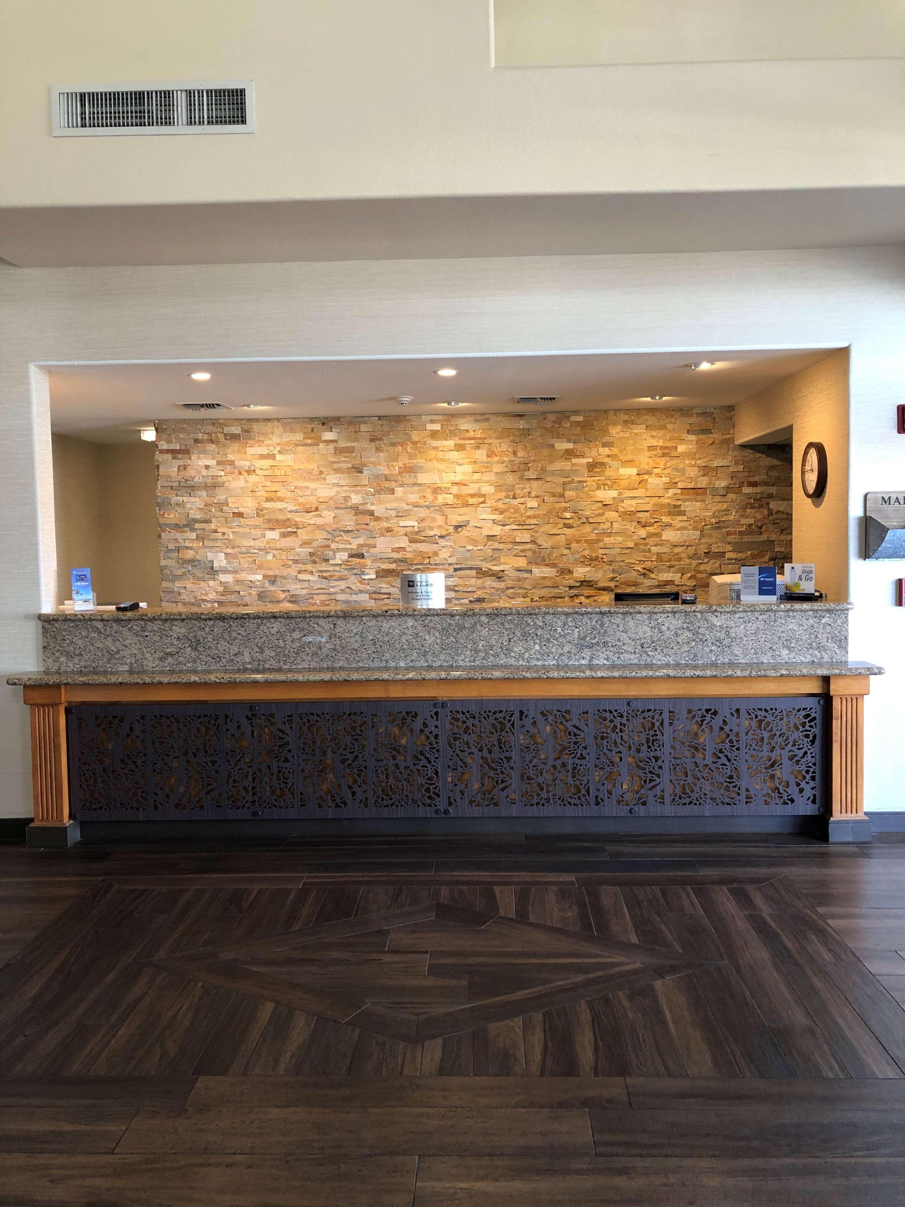 Best Western Plus A Wayfarer'S Inn & Suites Kingman Bagian luar foto