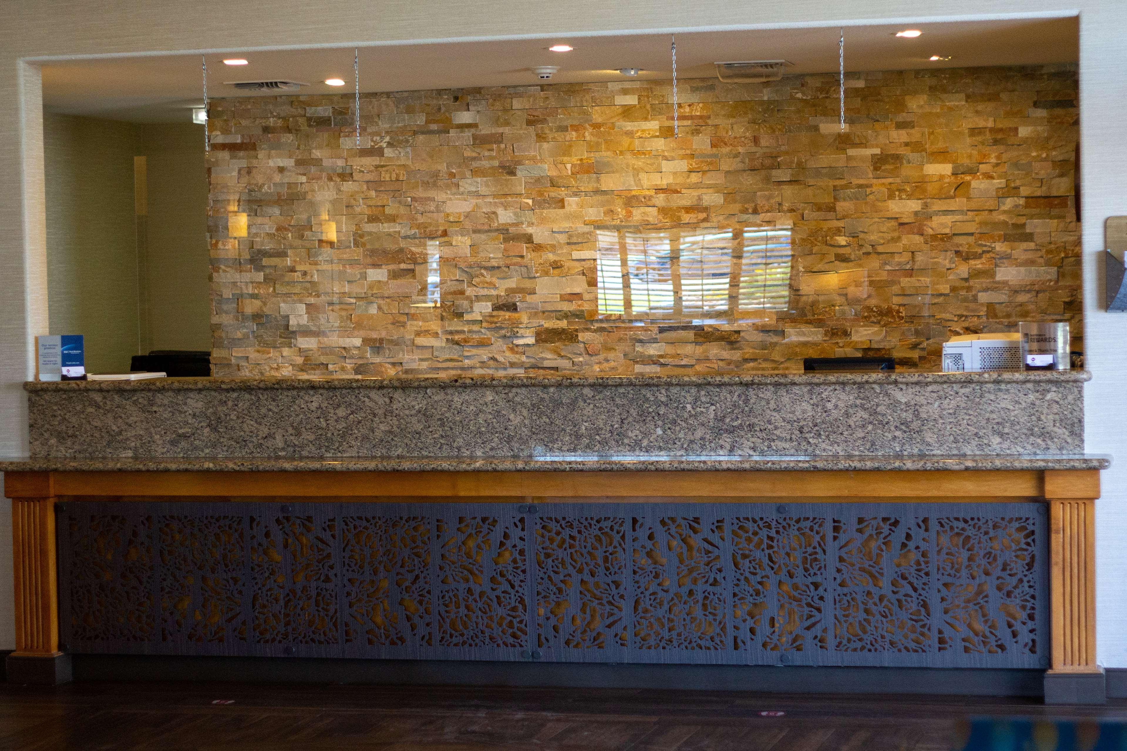 Best Western Plus A Wayfarer'S Inn & Suites Kingman Bagian luar foto