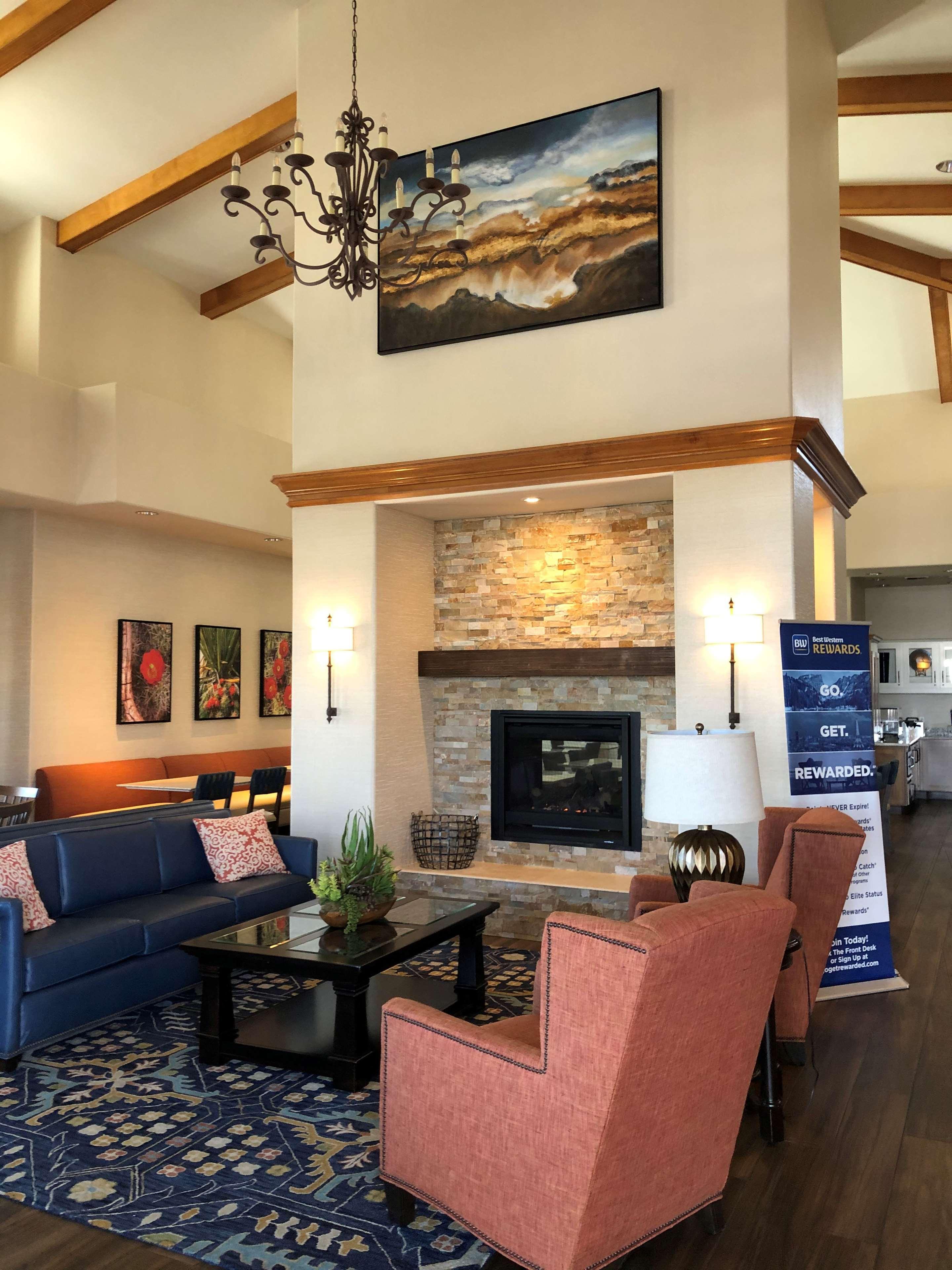Best Western Plus A Wayfarer'S Inn & Suites Kingman Bagian luar foto