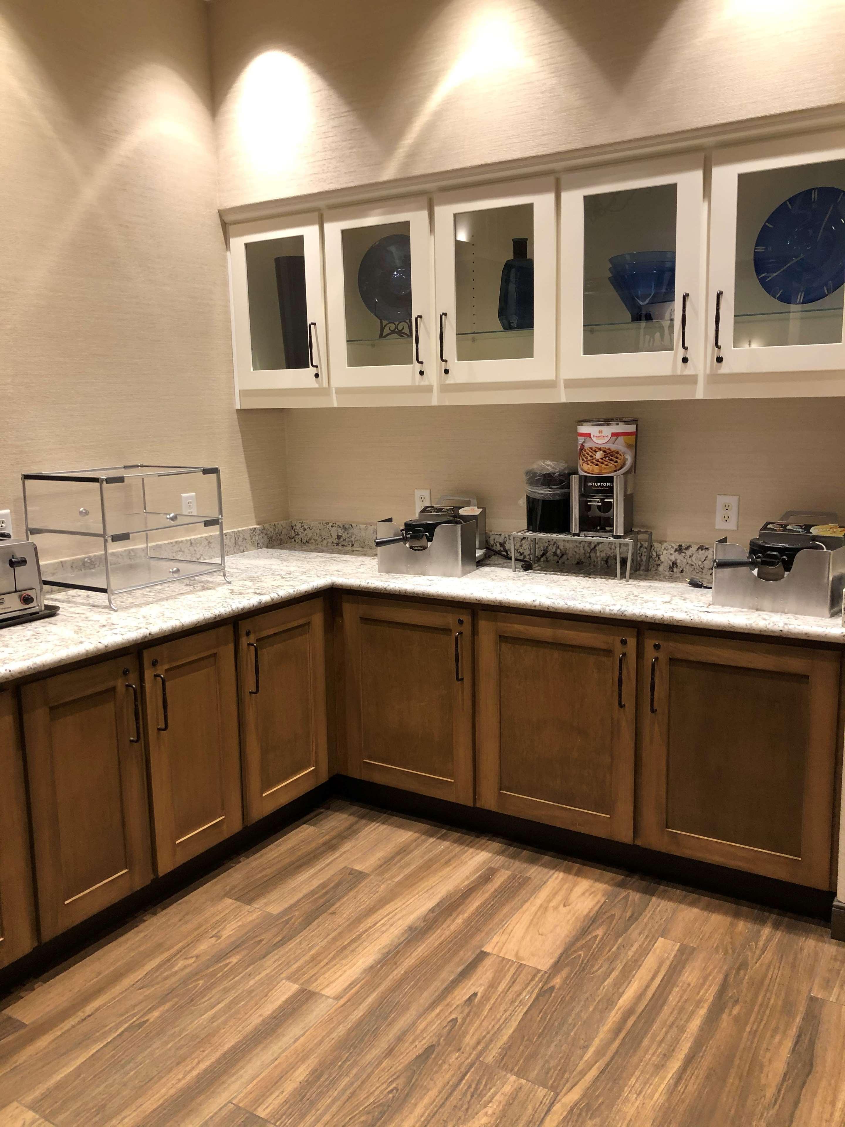 Best Western Plus A Wayfarer'S Inn & Suites Kingman Bagian luar foto