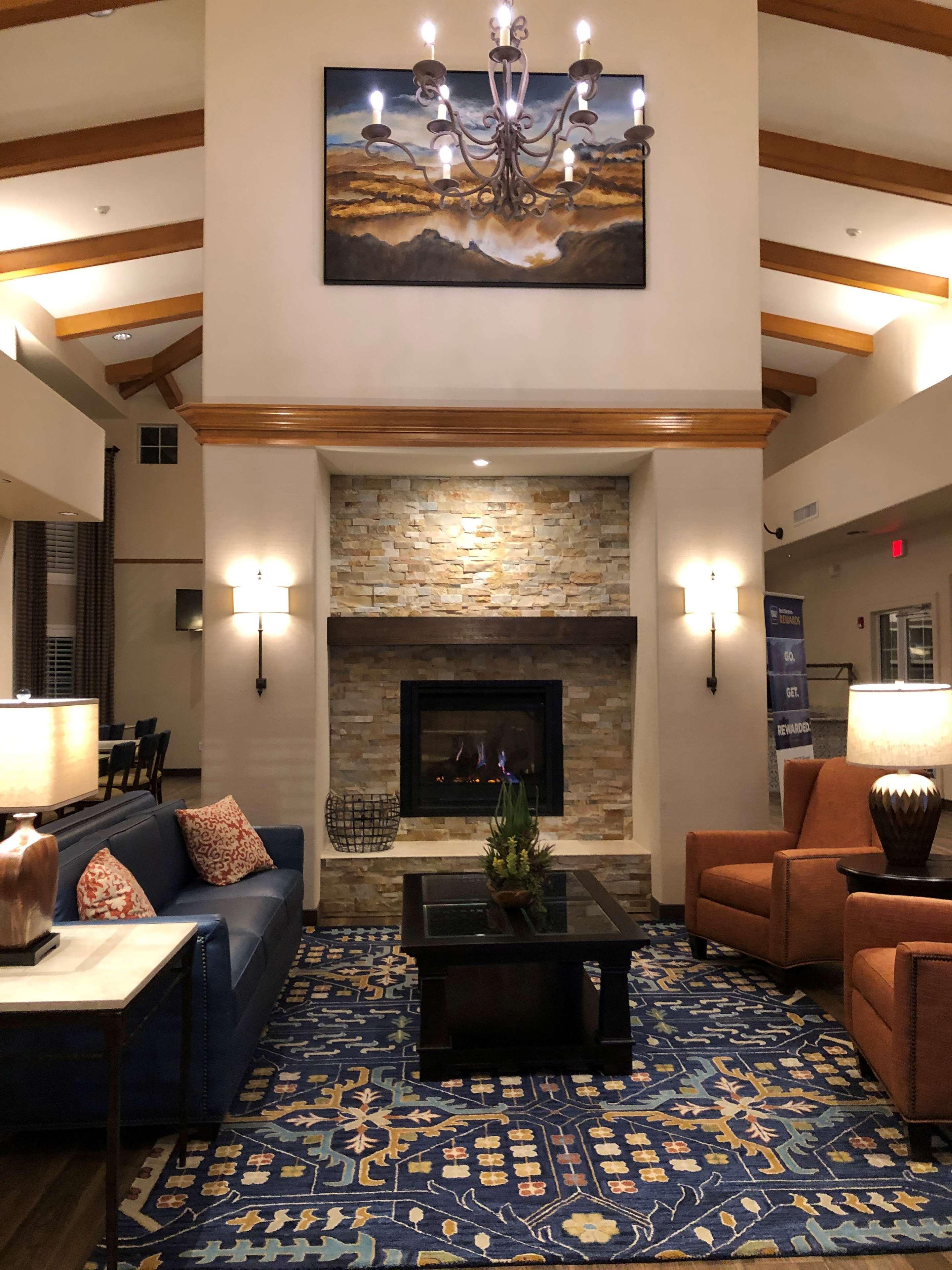 Best Western Plus A Wayfarer'S Inn & Suites Kingman Bagian luar foto