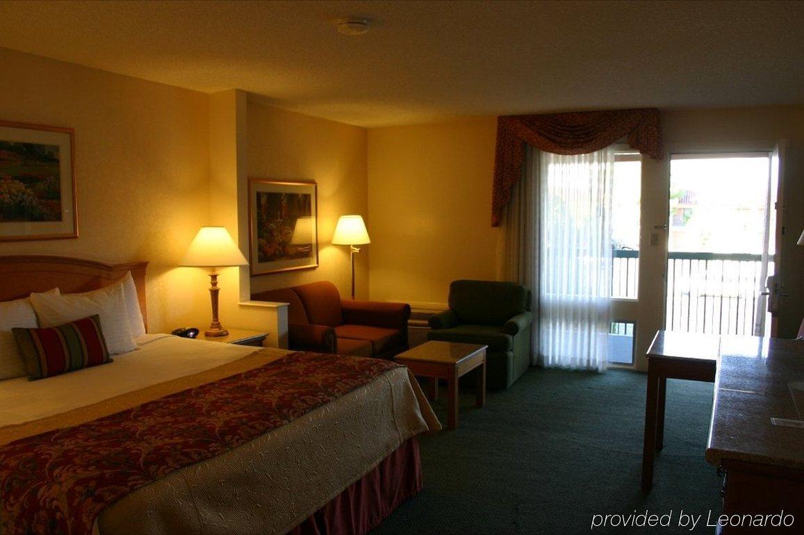 Best Western Plus A Wayfarer'S Inn & Suites Kingman Ruang foto