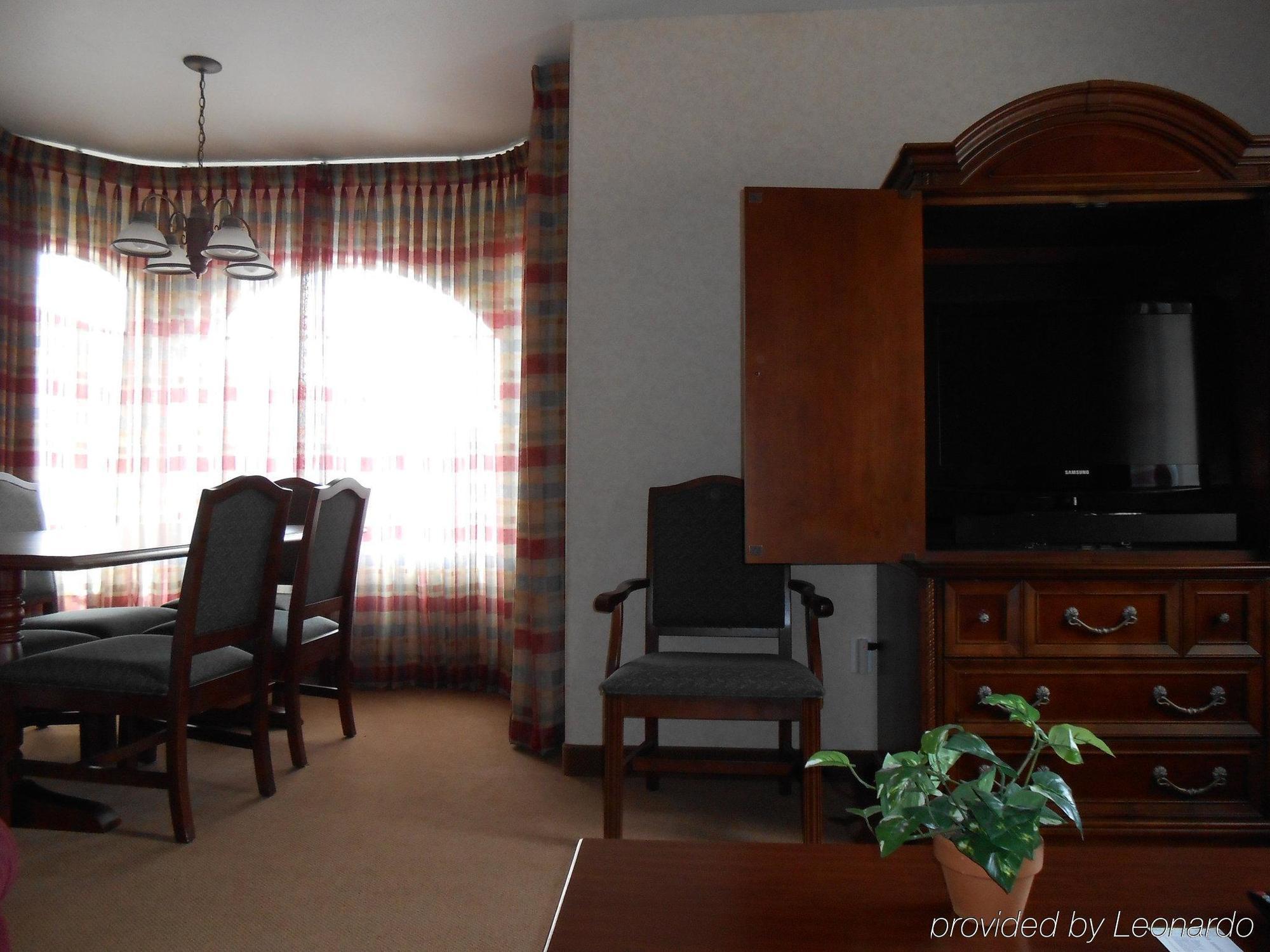 Best Western Plus A Wayfarer'S Inn & Suites Kingman Ruang foto