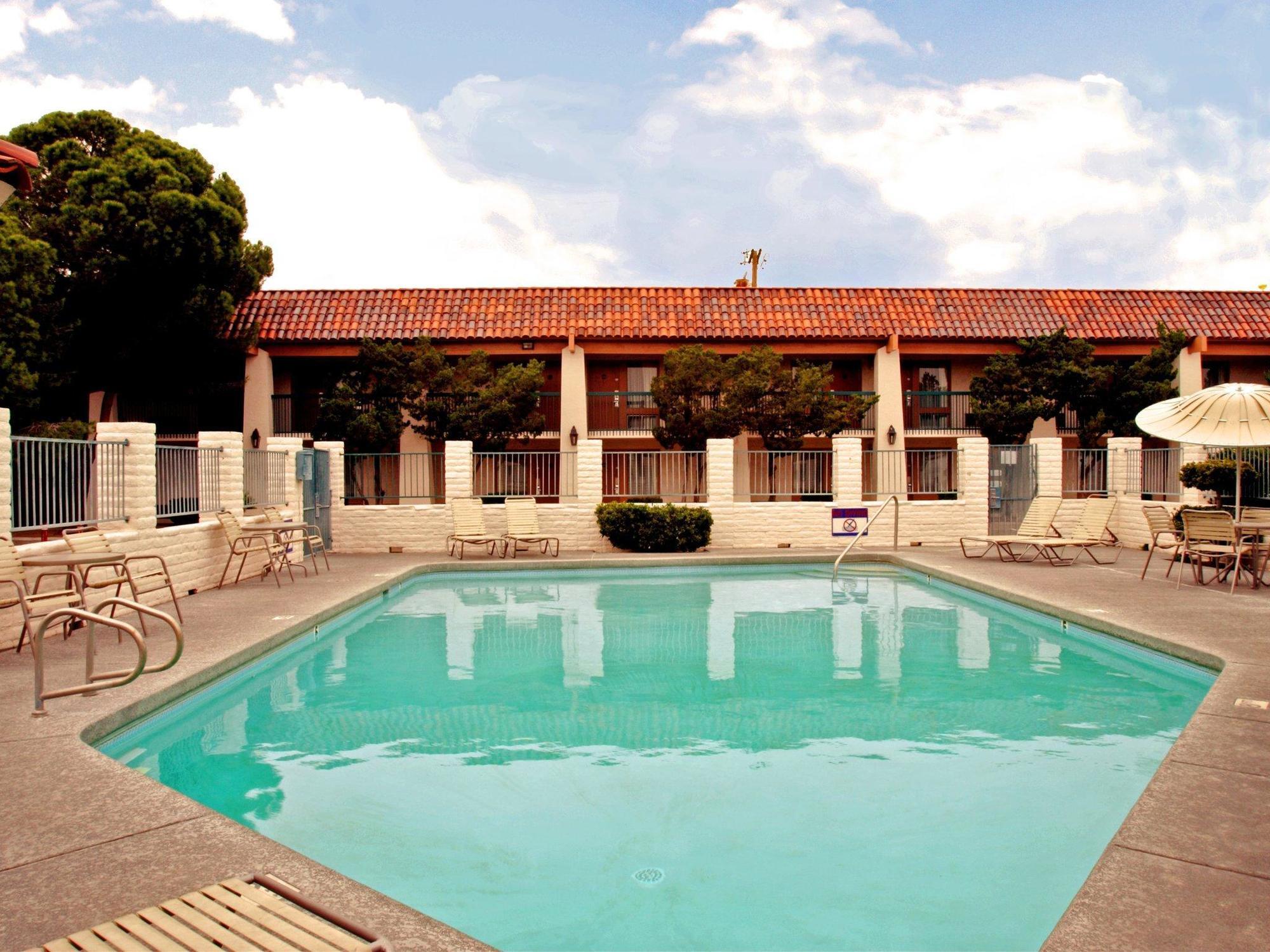 Best Western Plus A Wayfarer'S Inn & Suites Kingman Bagian luar foto